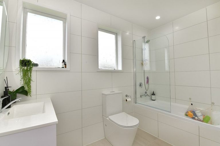 Photo of property in 41 Rautawhiri Road, Helensville, 0800