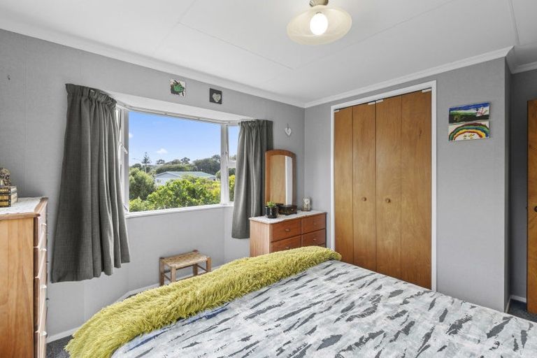 Photo of property in 9b Herekawe Drive, Spotswood, New Plymouth, 4310