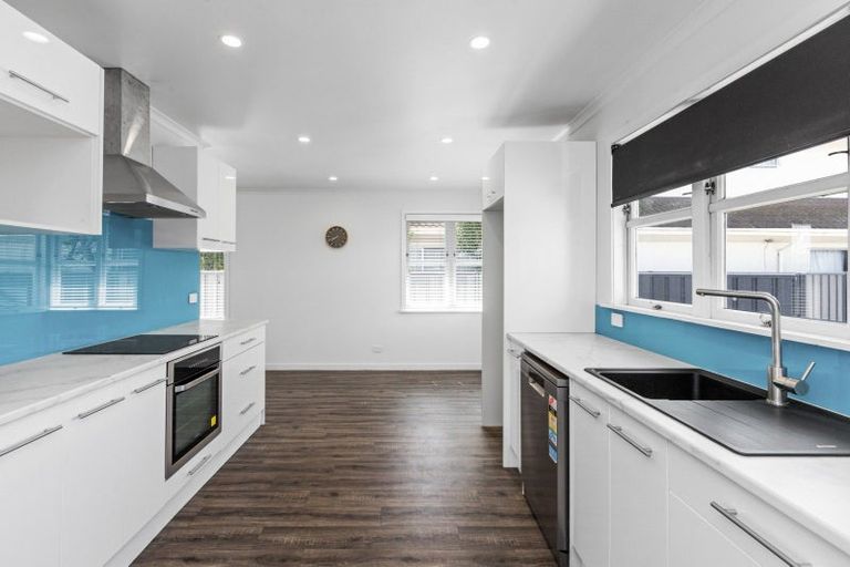 Photo of property in 97 Taradale Road, Onekawa, Napier, 4110