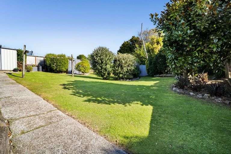 Photo of property in 6 Mahoe Street, Strandon, New Plymouth, 4312