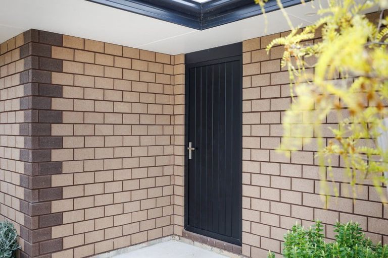 Photo of property in 17 Mccrae Place, Ashhurst, 4810