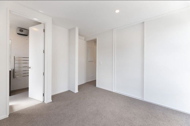 Photo of property in 2/91 Springfield Road, St Albans, Christchurch, 8014
