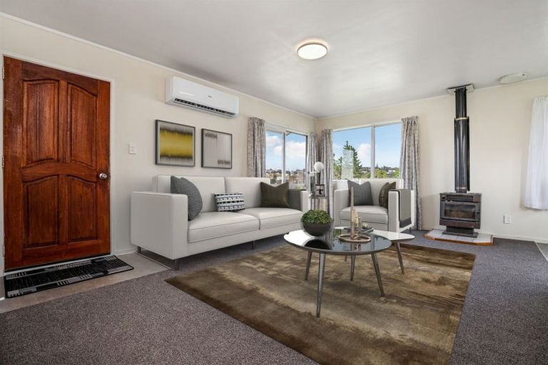 Photo of property in 2/46 Solar Road, Glen Eden, Auckland, 0602