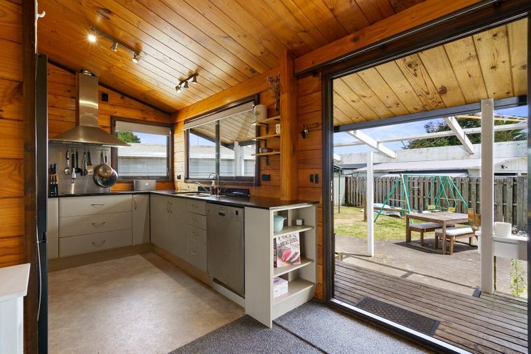 Photo of property in 36 Browning Street, Leamington, Cambridge, 3432