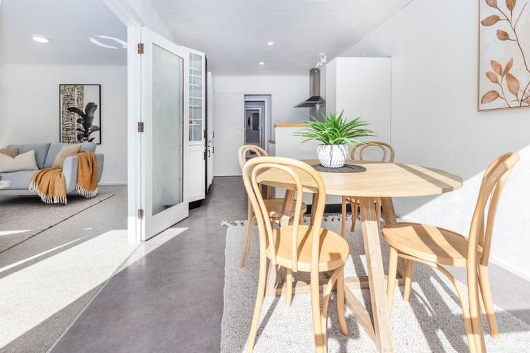 Photo of property in 22 Kaitawa Crescent, Paraparaumu, 5032