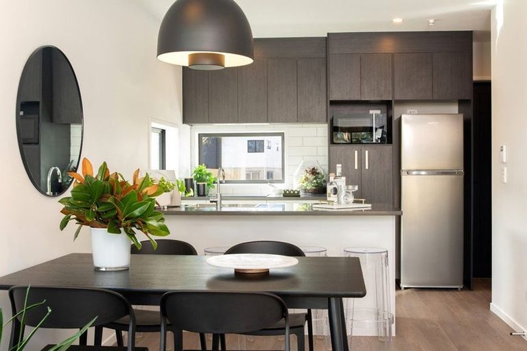 Photo of property in 11 Whati Lane, Henderson, Auckland, 0612