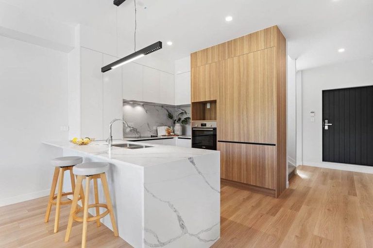 Photo of property in 31b Ludlow Terrace, Totara Vale, Auckland, 0627