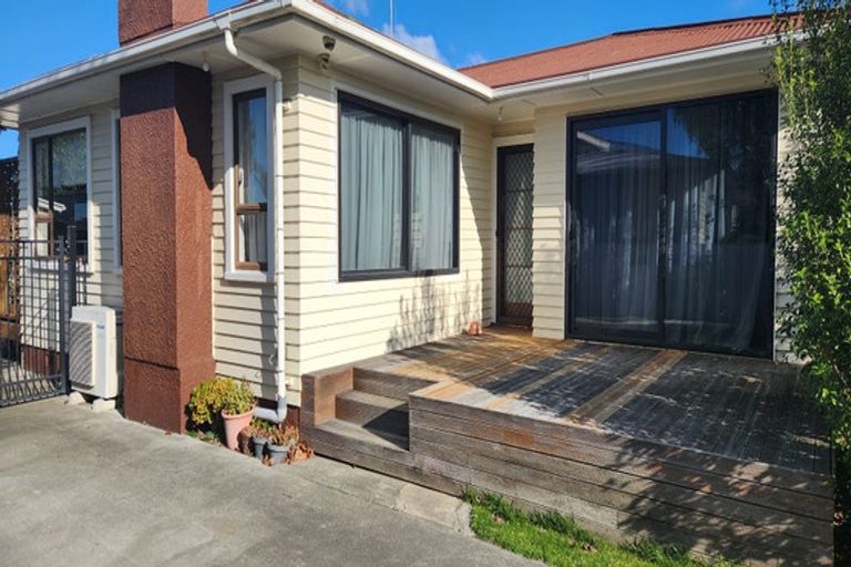 Photo of property in 18 Coverdale Street, Onekawa, Napier, 4110