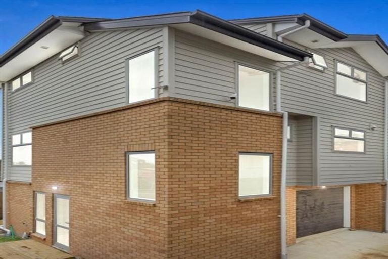 Photo of property in 37b Thomas Road, Mangere, Auckland, 2022