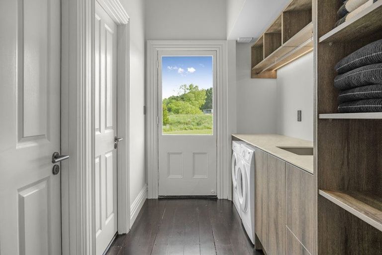 Photo of property in 906a&b Bidwills Cutting Road, Morison Bush, Greytown, 5794