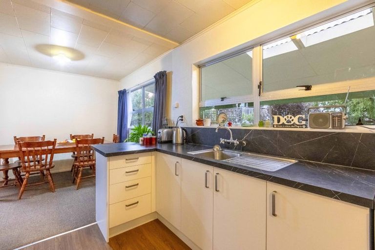 Photo of property in 18 Mount View Place, Waipukurau, 4200