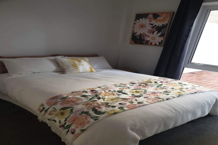 Photo of property in Pirie Street Townhouses, 27/35u Pirie Street, Mount Victoria, Wellington, 6011