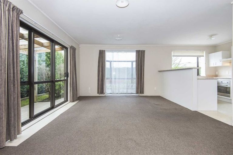 Photo of property in 383 Hobsonville Road, Hobsonville, Auckland, 0618