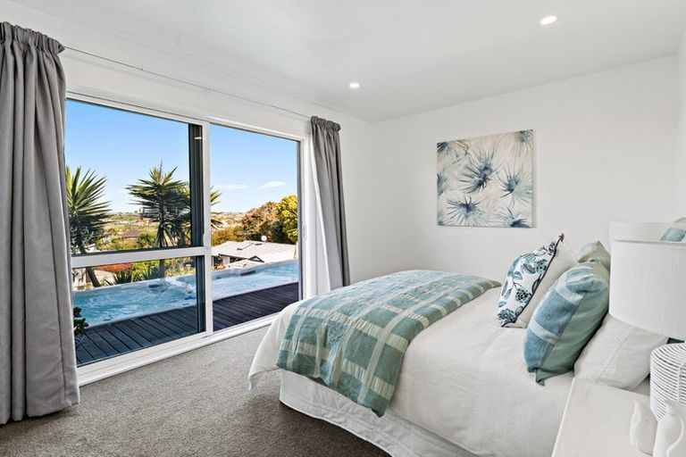 Photo of property in 1207 Whangaparaoa Road, Gulf Harbour, Whangaparaoa, 0930