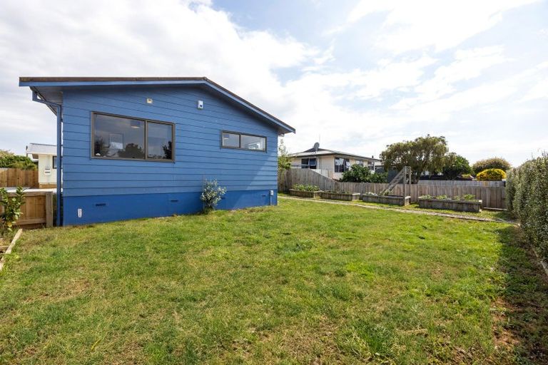 Photo of property in 8 Enfield Street, Nawton, Hamilton, 3200