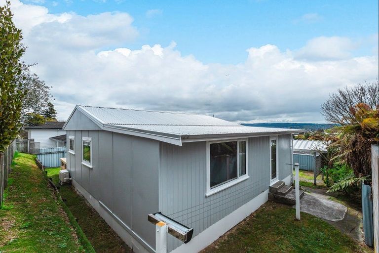 Photo of property in 38 Puriri Street, Hilltop, Taupo, 3330