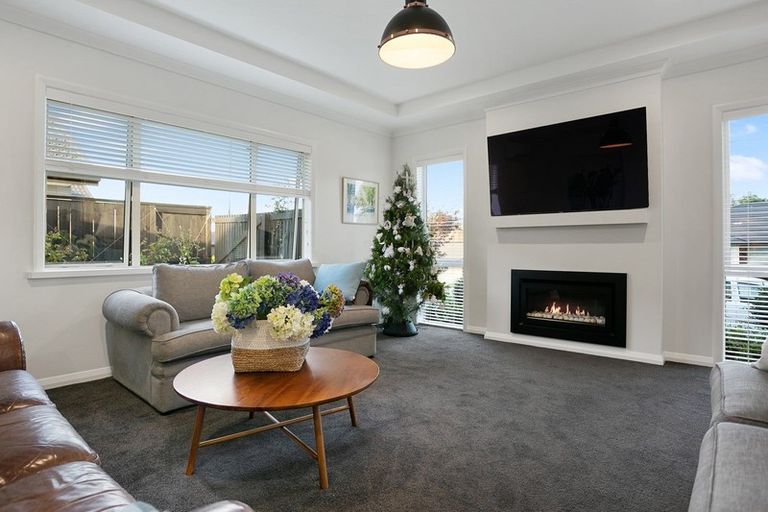 Photo of property in 8 Richards Street, Cambridge, 3434