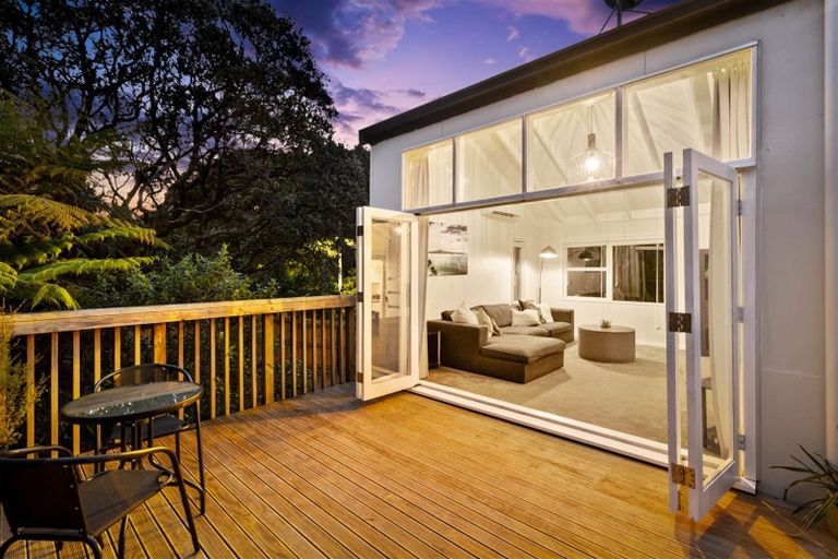 Photo of property in 9 Old North Road, Orewa, 0931