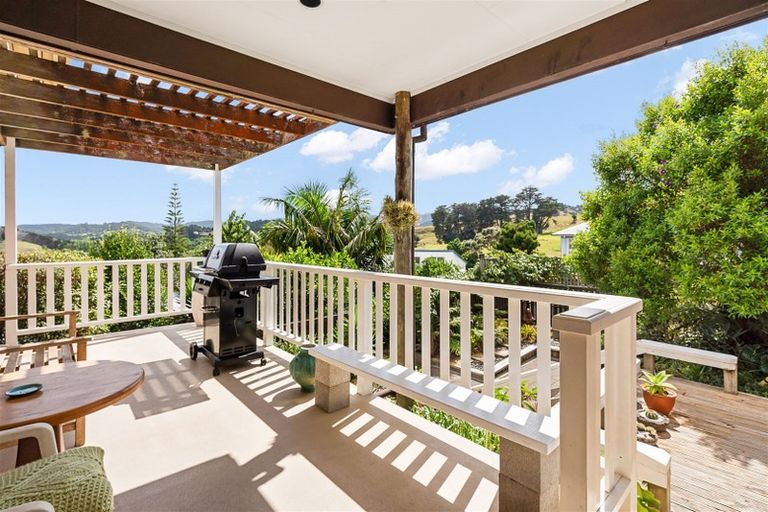 Photo of property in 37 Clotworthy Crescent, Onerahi, Whangarei, 0110