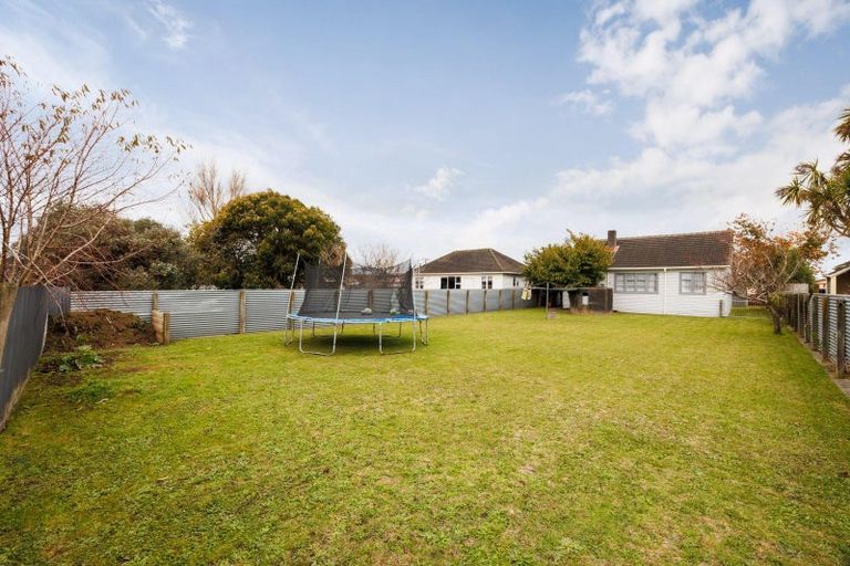 Photo of property in 27 Whyte Street, Foxton, 4814