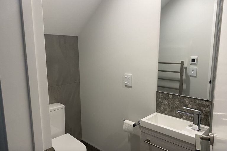 Photo of property in 2/208 Hereford Street, Christchurch Central, Christchurch, 8011