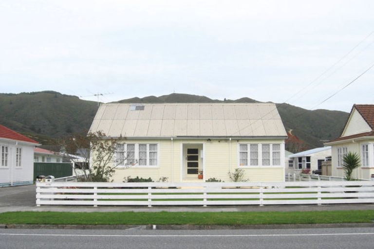 Photo of property in 1/20 Rata, Naenae, Lower Hutt, 5011