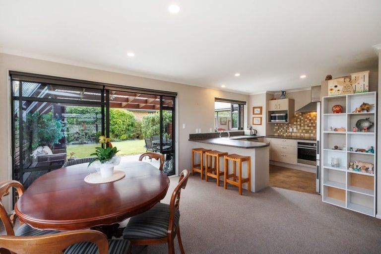 Photo of property in 78 Geneva Terrace, Kelvin Grove, Palmerston North, 4414
