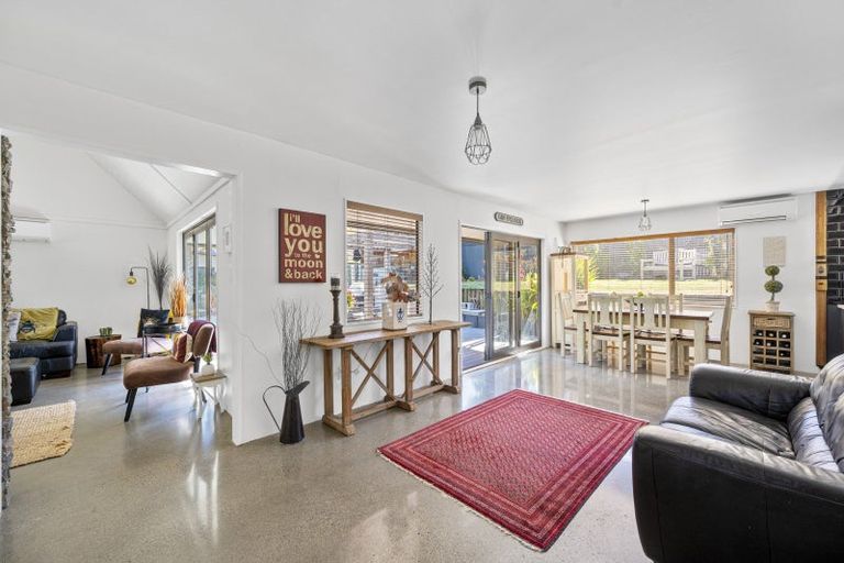 Photo of property in 37 Kent Terrace, Taradale, Napier, 4112