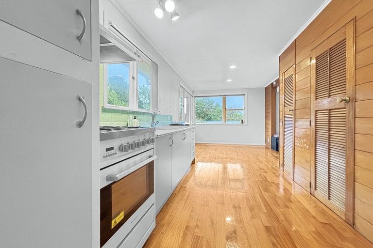 Photo of property in 7 Melba Street, Beach Haven, Auckland, 0626