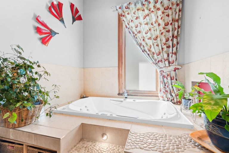 Photo of property in 17 Hogg Crescent, Masterton, 5810