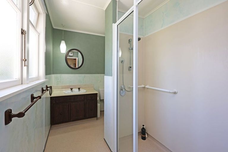 Photo of property in 8 Awamoa Road, Holmes Hill, Oamaru, 9401