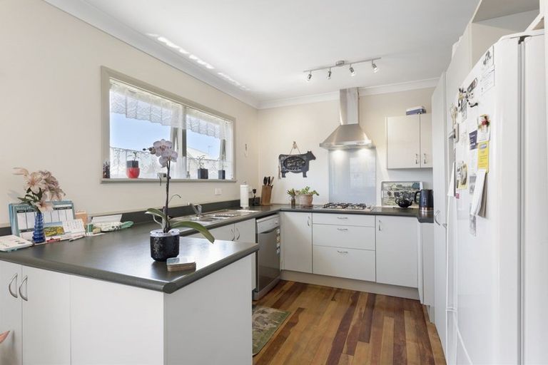 Photo of property in 37 Green Avenue, Levin, 5510