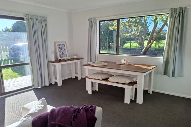 Photo of property in 8b Carthew Street, Okato, 4335