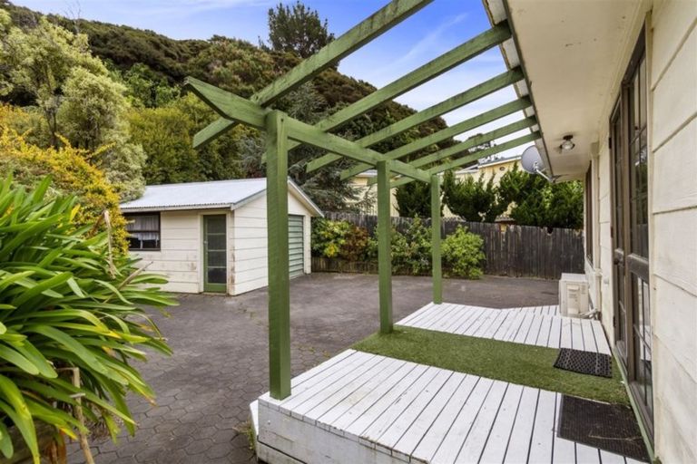 Photo of property in 10 Longitude Place, Whitby, Porirua, 5024