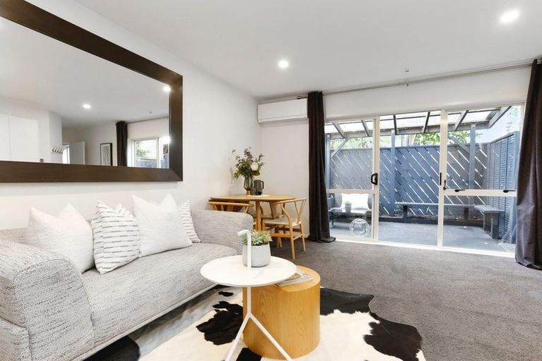 Photo of property in 138a Hinemoa Street, Birkenhead, Auckland, 0626