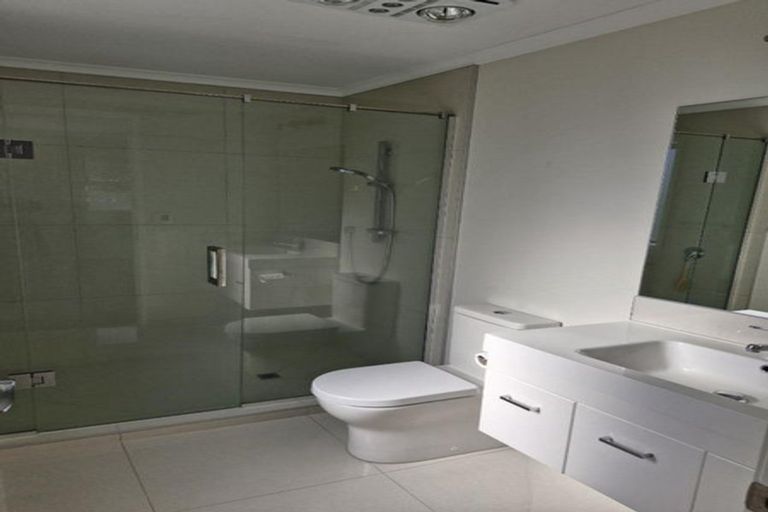 Photo of property in 55 Pendarves Street, New Plymouth, 4310