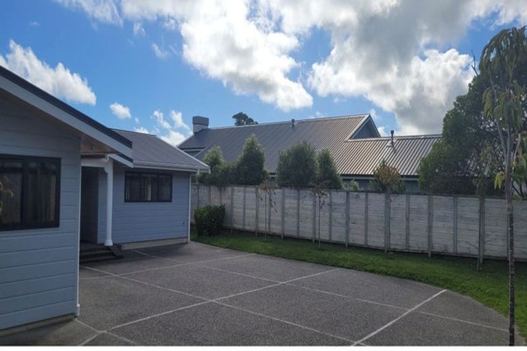 Photo of property in 18 Leadline Place, Whitby, Porirua, 5024