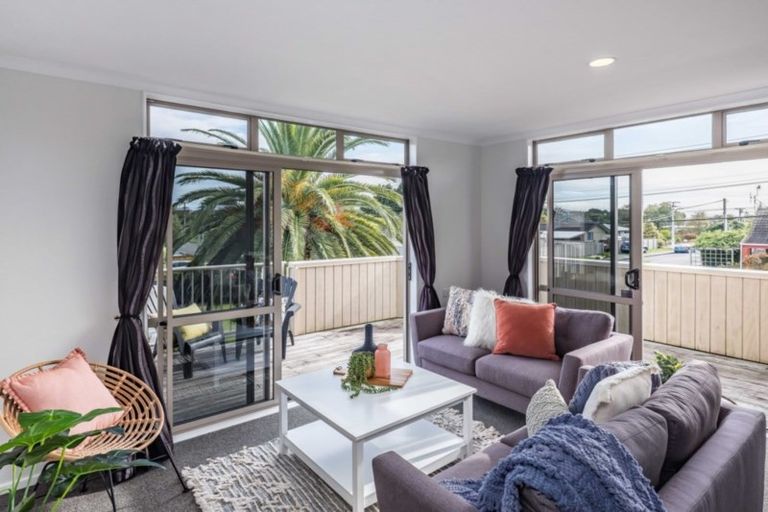 Photo of property in 52 Martin Road, Paraparaumu Beach, Paraparaumu, 5032