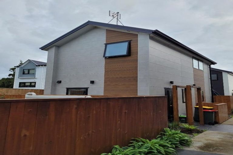 Photo of property in 10/41 Kervil Avenue, Te Atatu Peninsula, Auckland, 0610