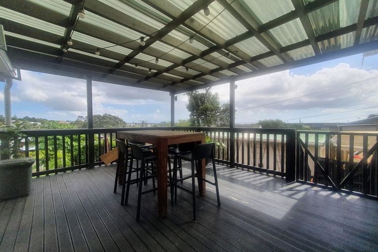 Photo of property in 189 Titirangi Road, Titirangi, Auckland, 0604