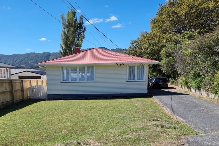 Photo of property in 6 Karaka Street, Wainuiomata, Lower Hutt, 5014