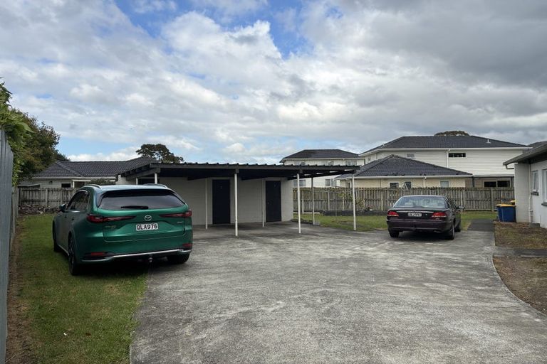 Photo of property in 13 Coburg Street, Henderson, Auckland, 0612