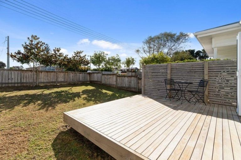 Photo of property in 797a Te Atatu Road, Te Atatu Peninsula, Auckland, 0610