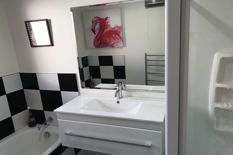 Photo of property in 112 Elizabeth Street, Riccarton, Christchurch, 8041