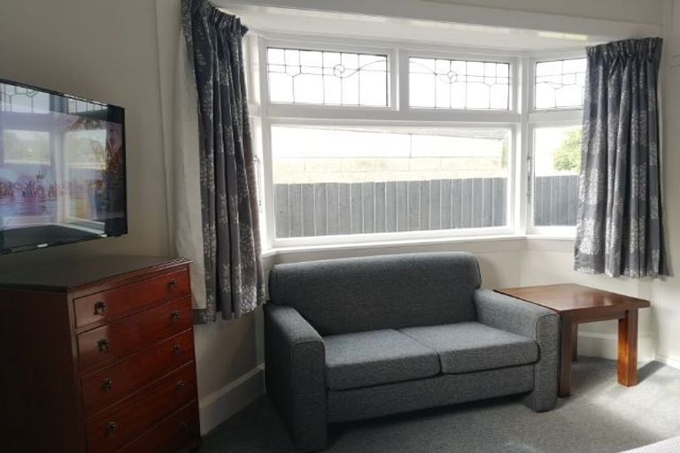 Photo of property in 364a Pages Road, Aranui, 8061