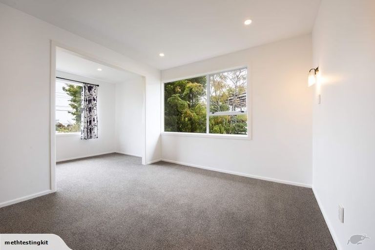 Photo of property in 51 Colwill Road, Massey, Auckland, 0614