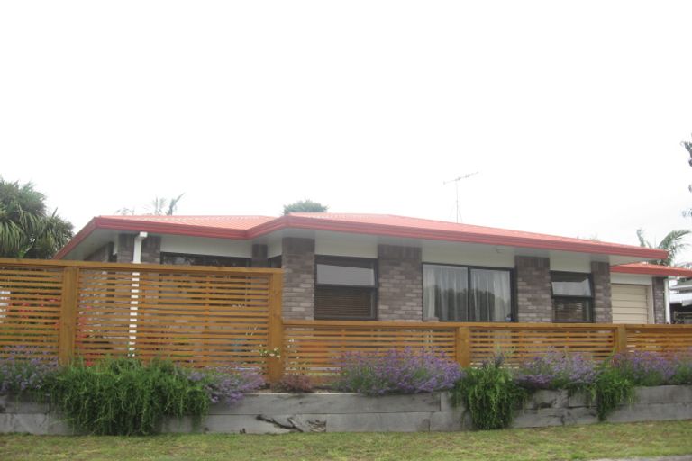 Photo of property in 2 Mcbeth Drive, Te Puke, 3119