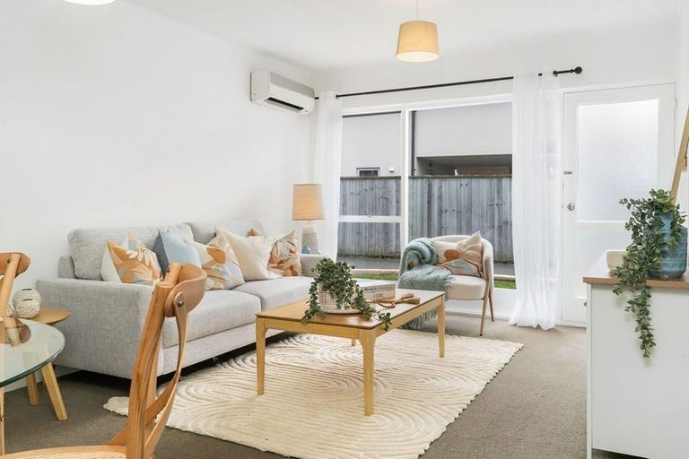 Photo of property in 4/53 Brockworth Place, Riccarton, Christchurch, 8011