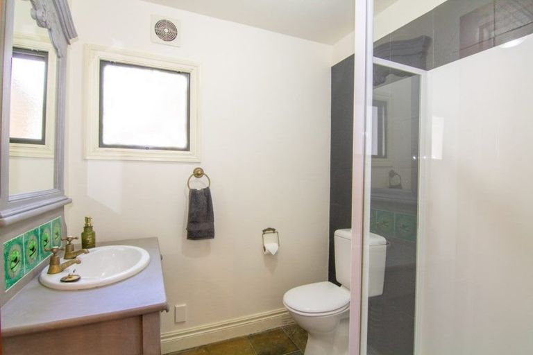 Photo of property in 420 Mangakura Road, Helensville, 0875