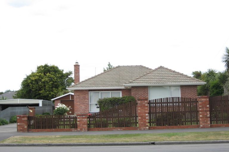 Photo of property in 102 Hargood Street, Woolston, Christchurch, 8062